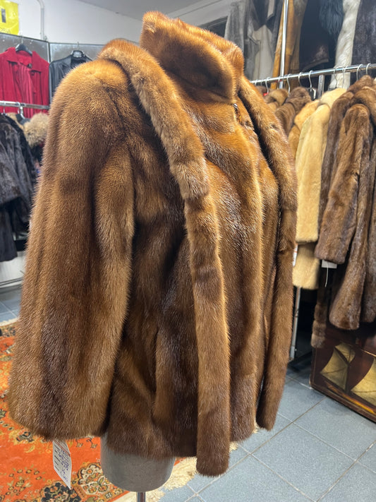 Cape en fourrure de vison 2535