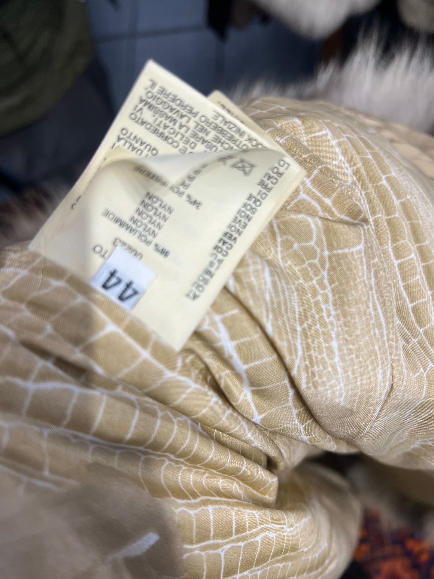 Manteau en bordure de fourrure renard