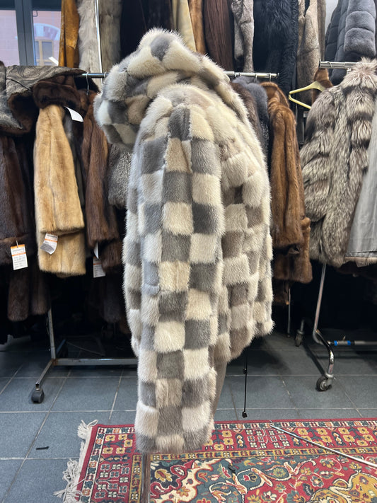 Bomber avec capuche en fourrure de vison Carré