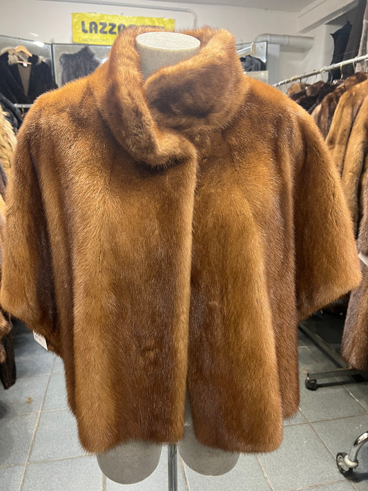 Cape en fourrure de vison