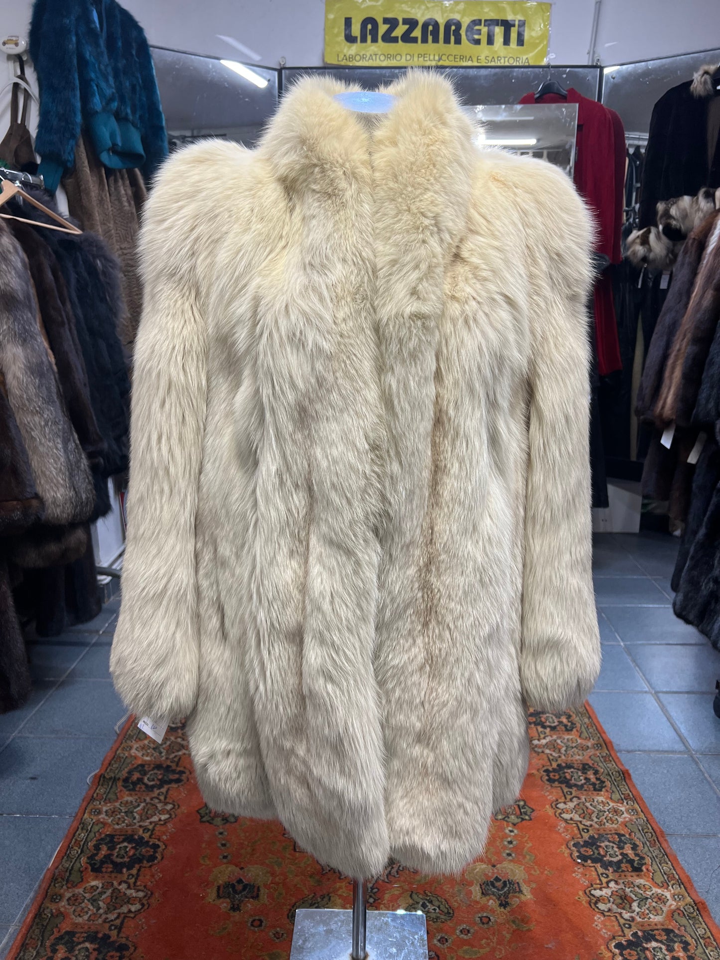 Fourrure en Renard blanc 2465