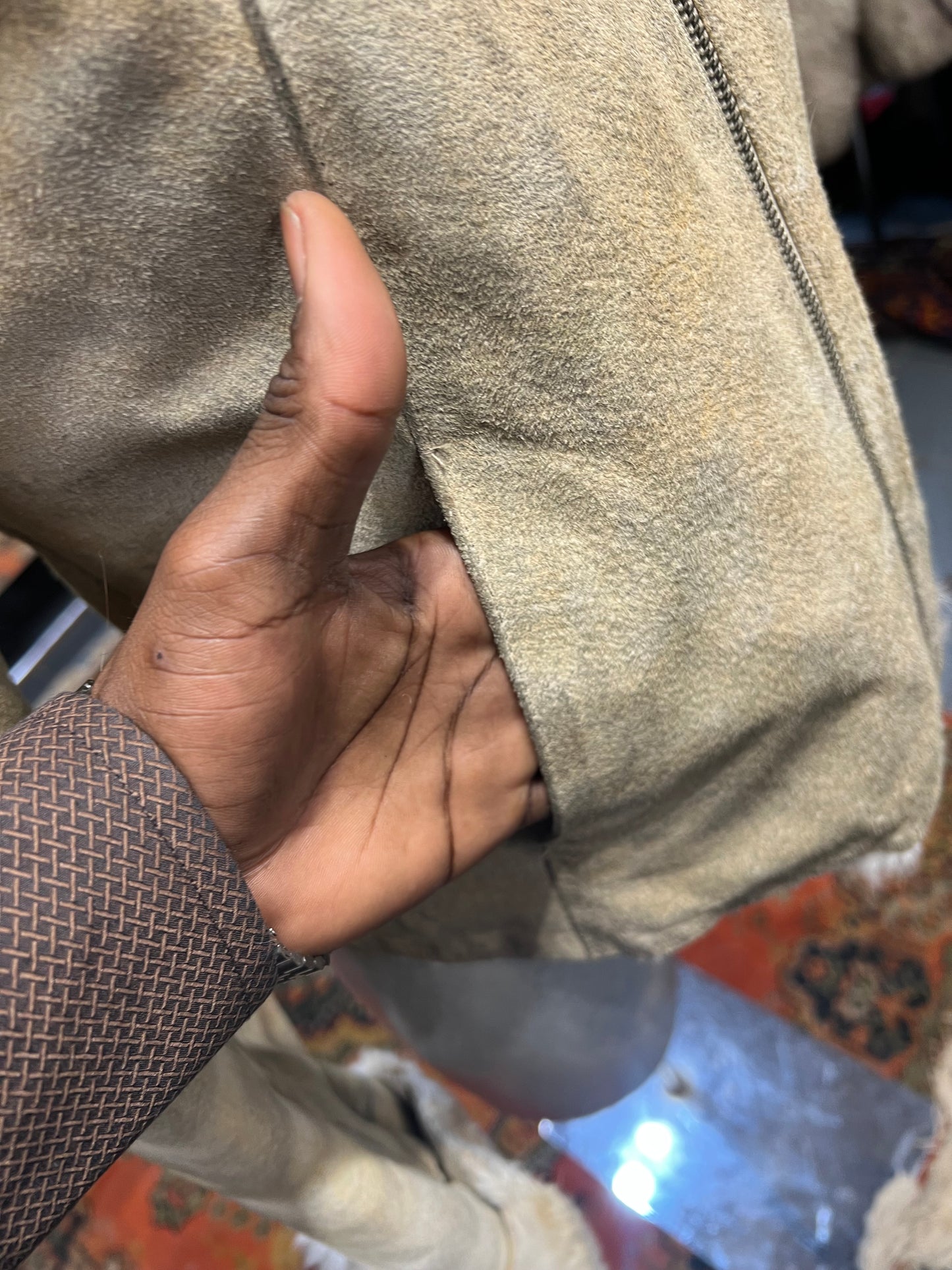 Cape vera pelle du doublure et poignée en fourrure