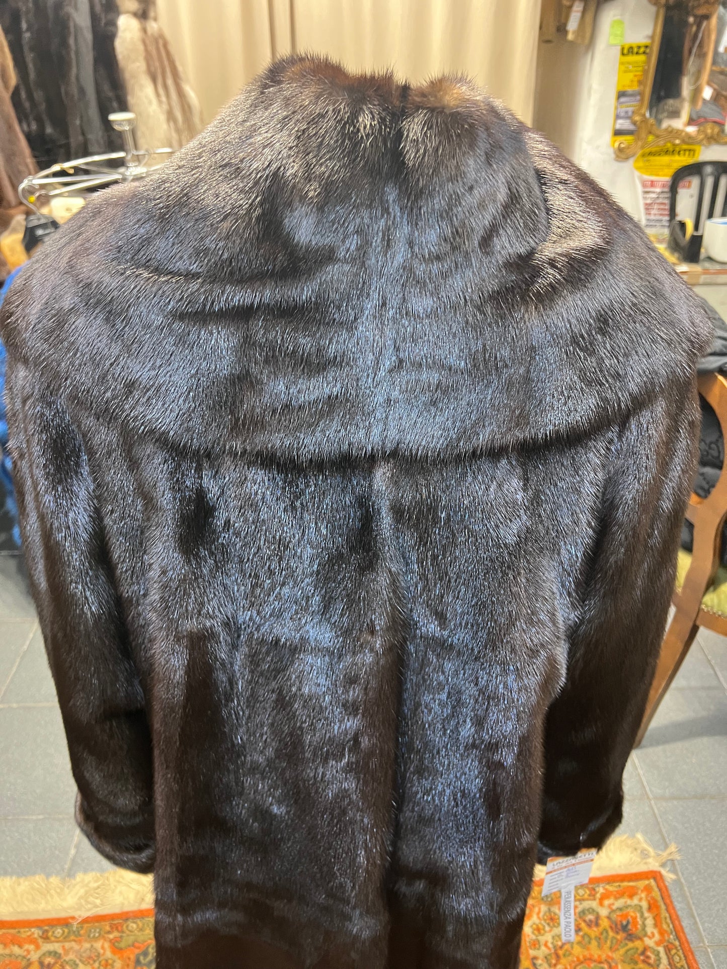 Manteau en fourrure vison foncé 2689