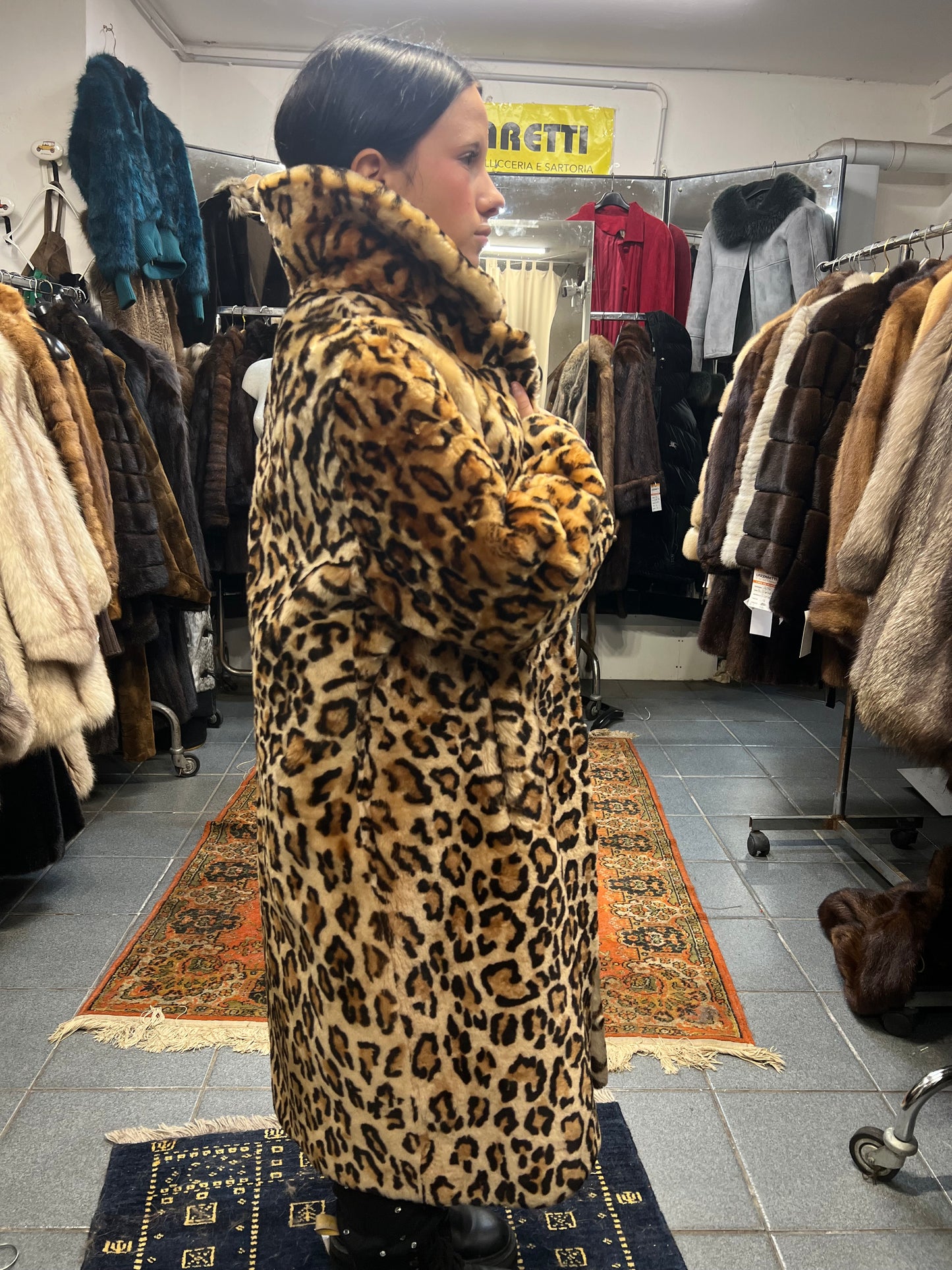 Léopard en fourrure écologique