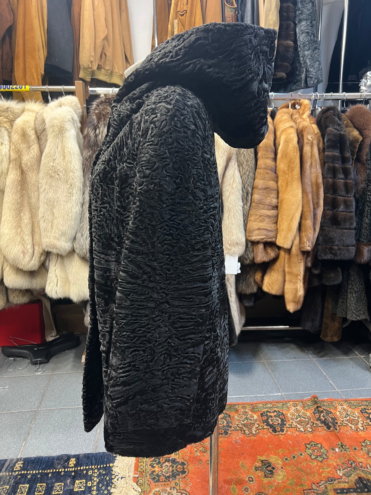 Manteau astrakan ( Persan)