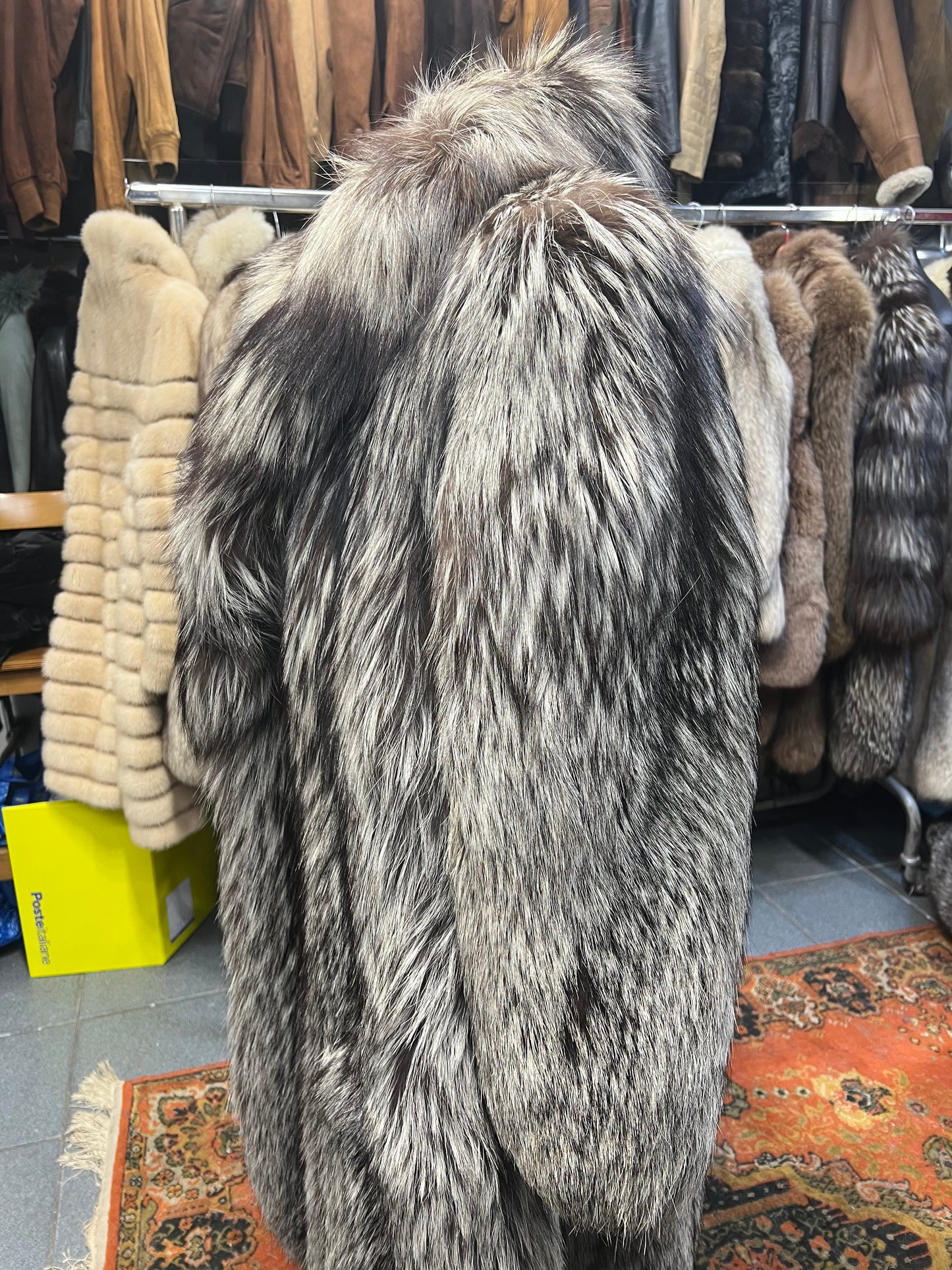 Manteau en fourrure de renard argenté 2773