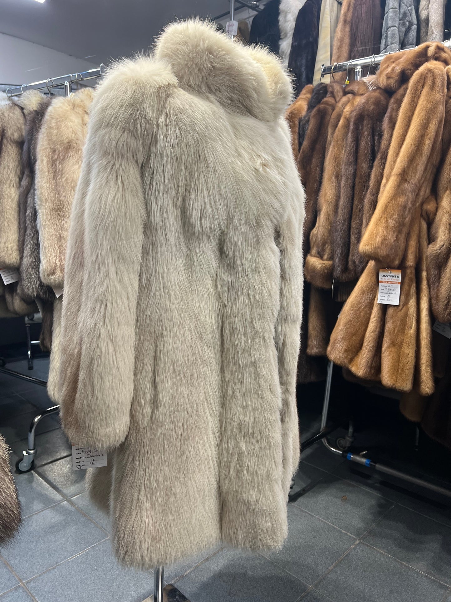 Manteau en fourrure de Renard 2602