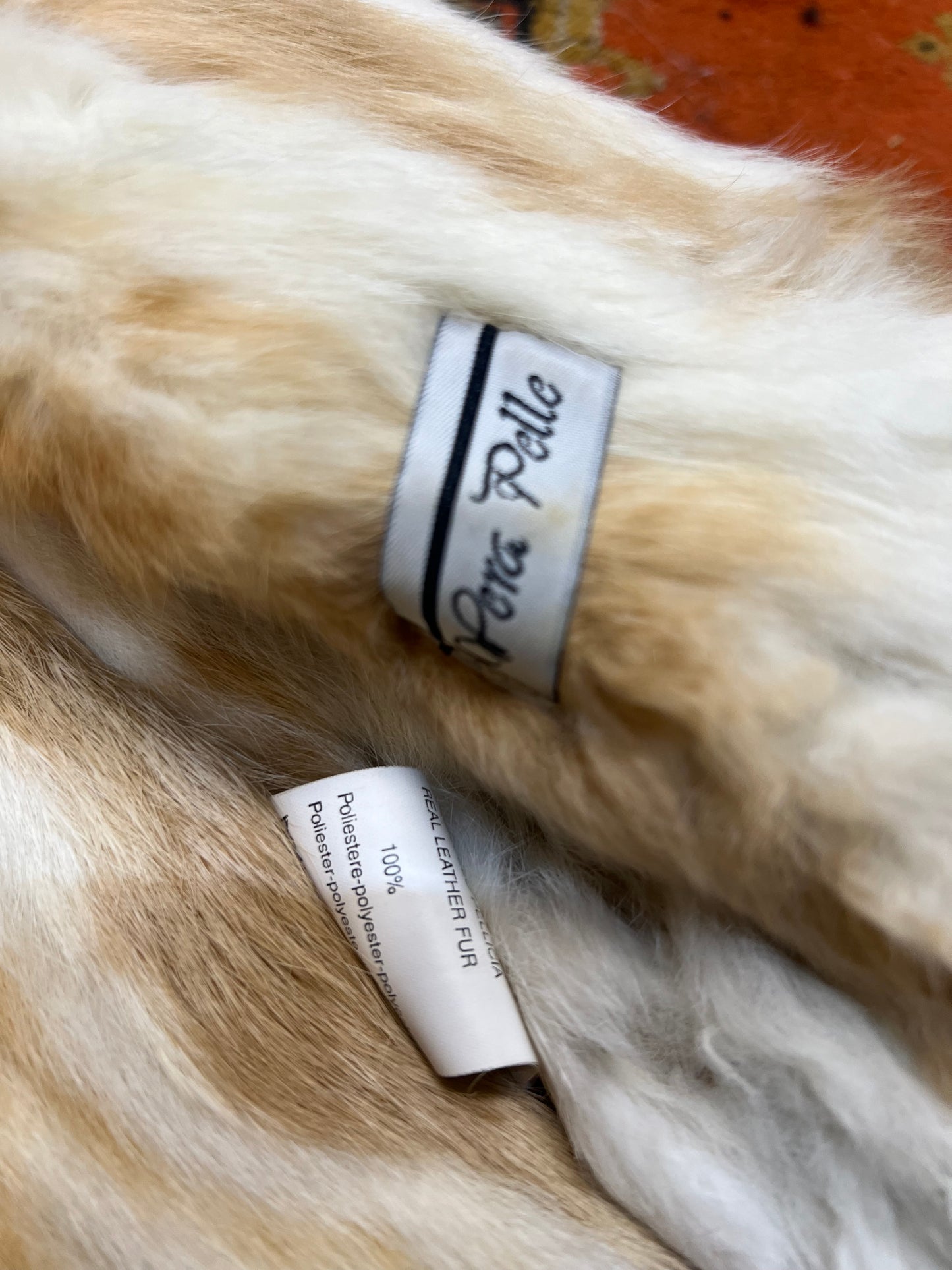 Cape vera pelle du doublure et poignée en fourrure