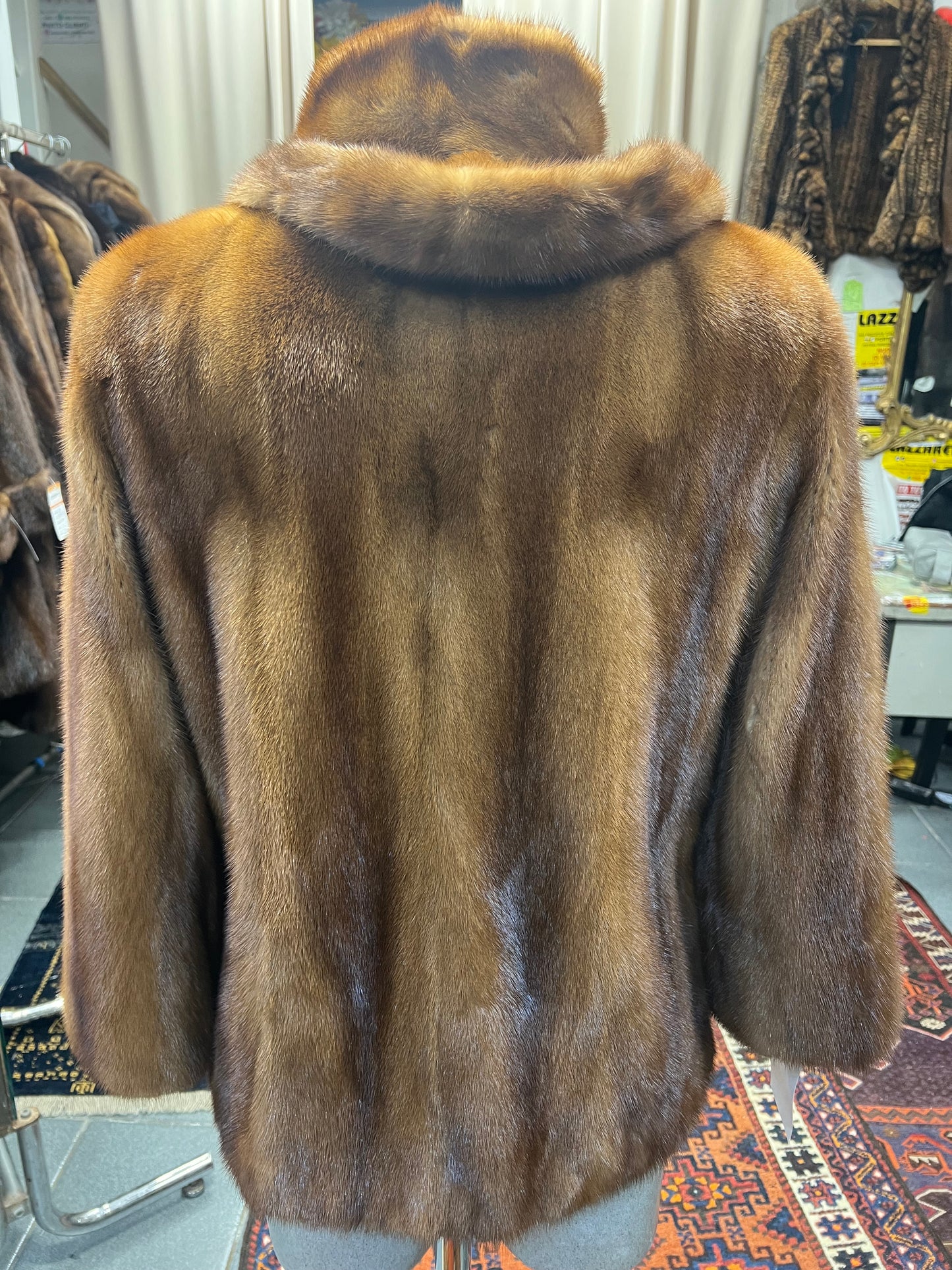 Cape en fourrure de vison 2535