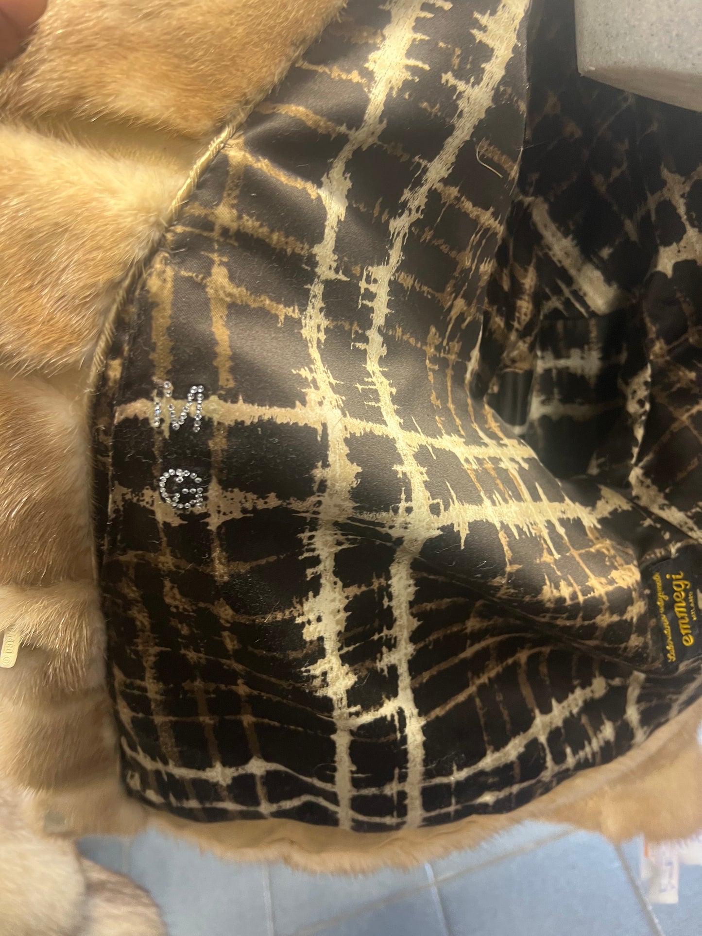 Cape en fourrure de vison beige 2380