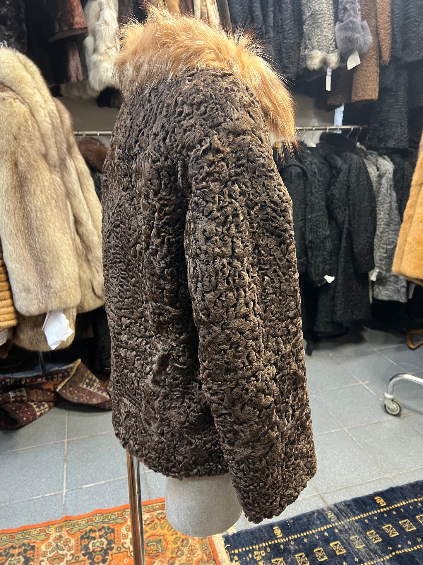 Cape Persan ( astrakan)