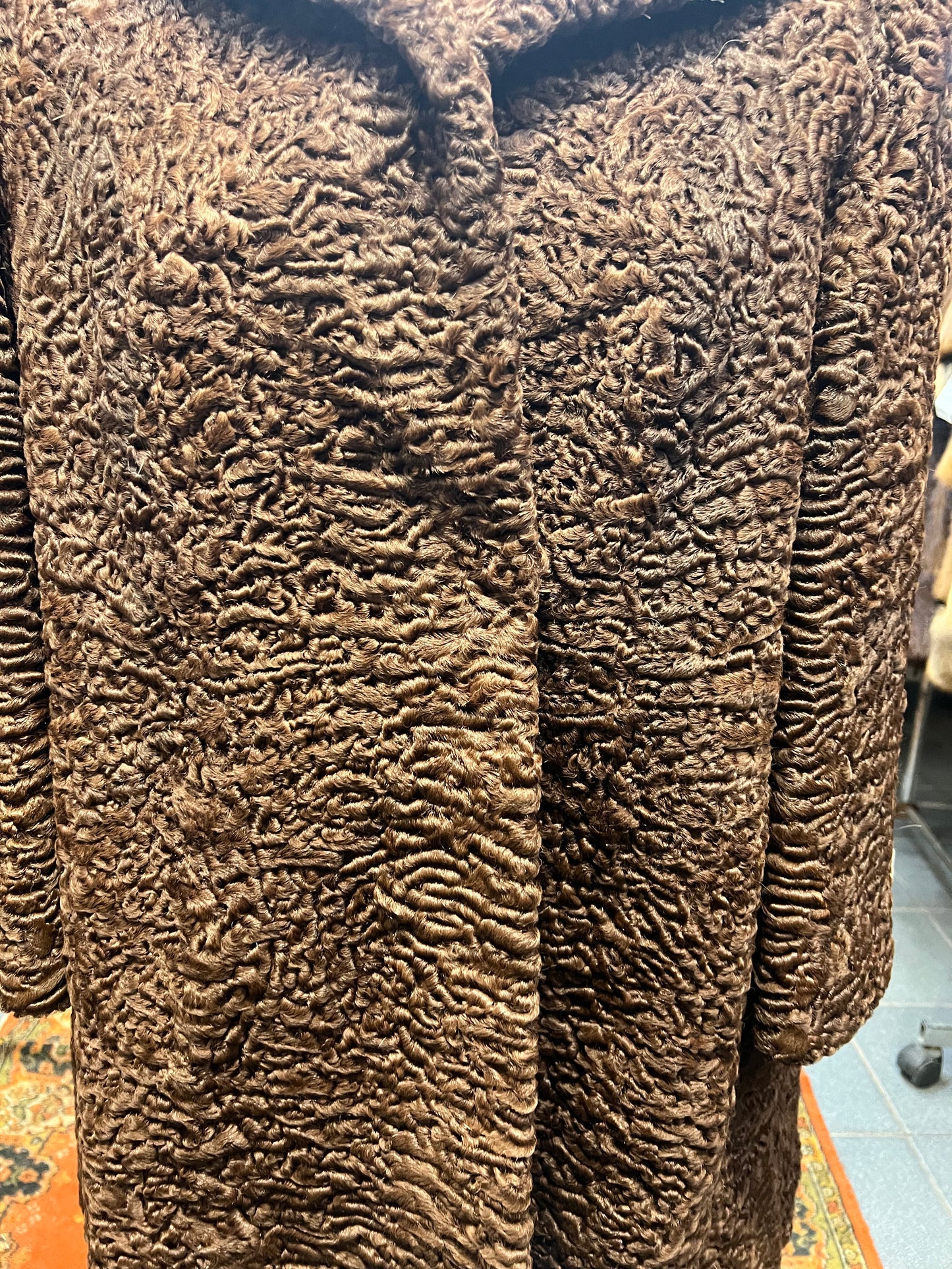 Manteau en fourrure Persan ( astrakan)