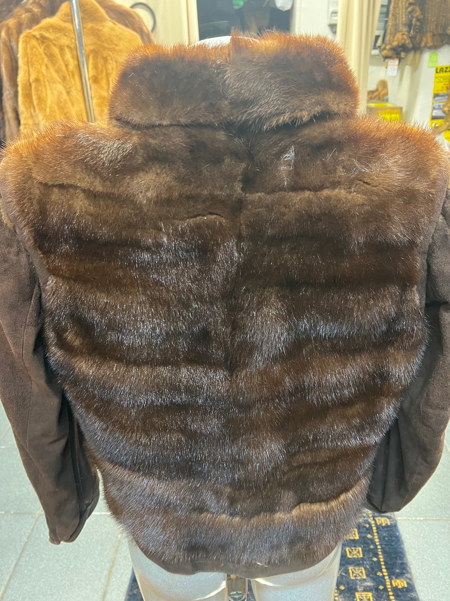 Cape en fourrure de vison