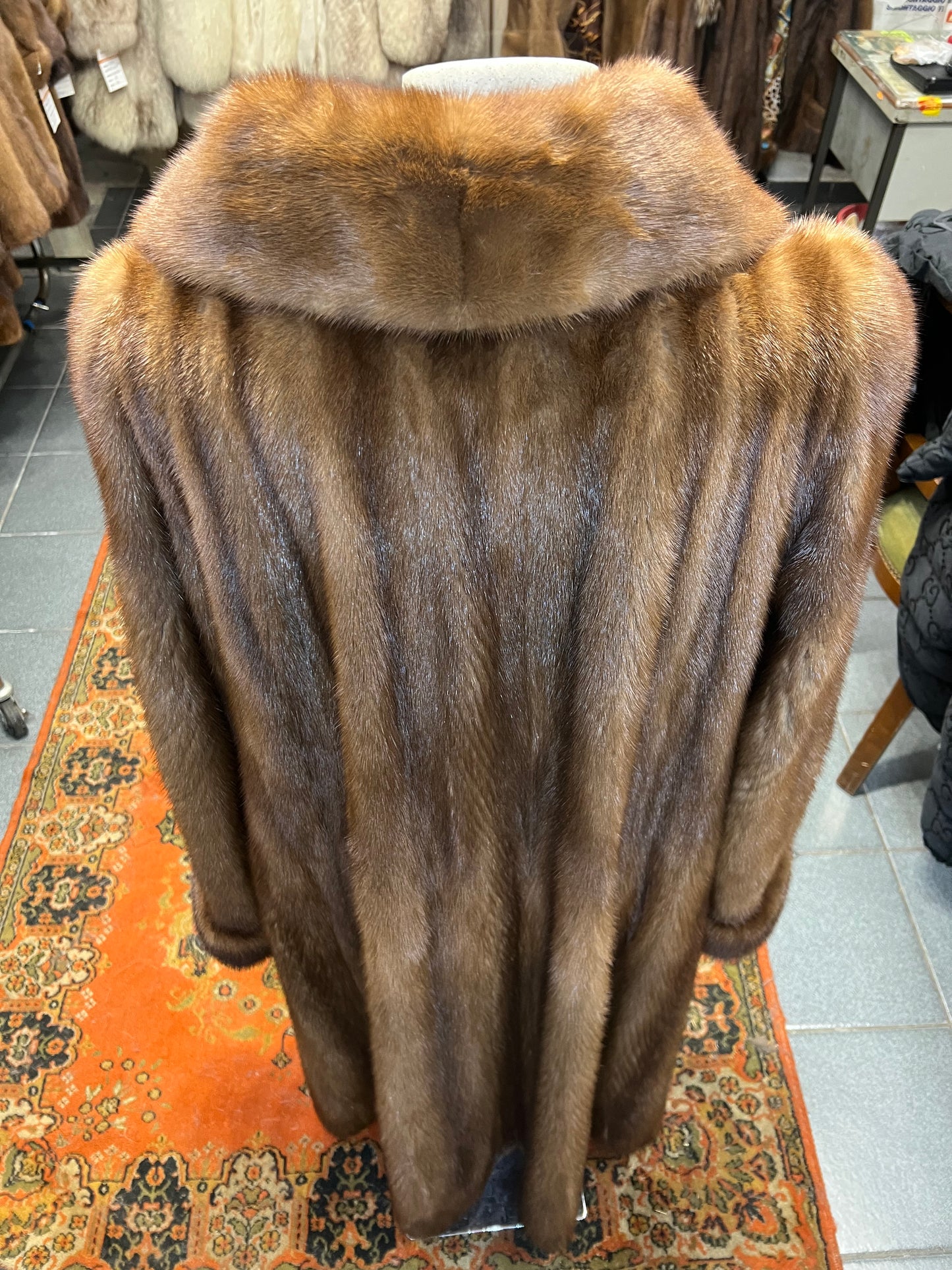 Manteau en fourrure de vison 2702