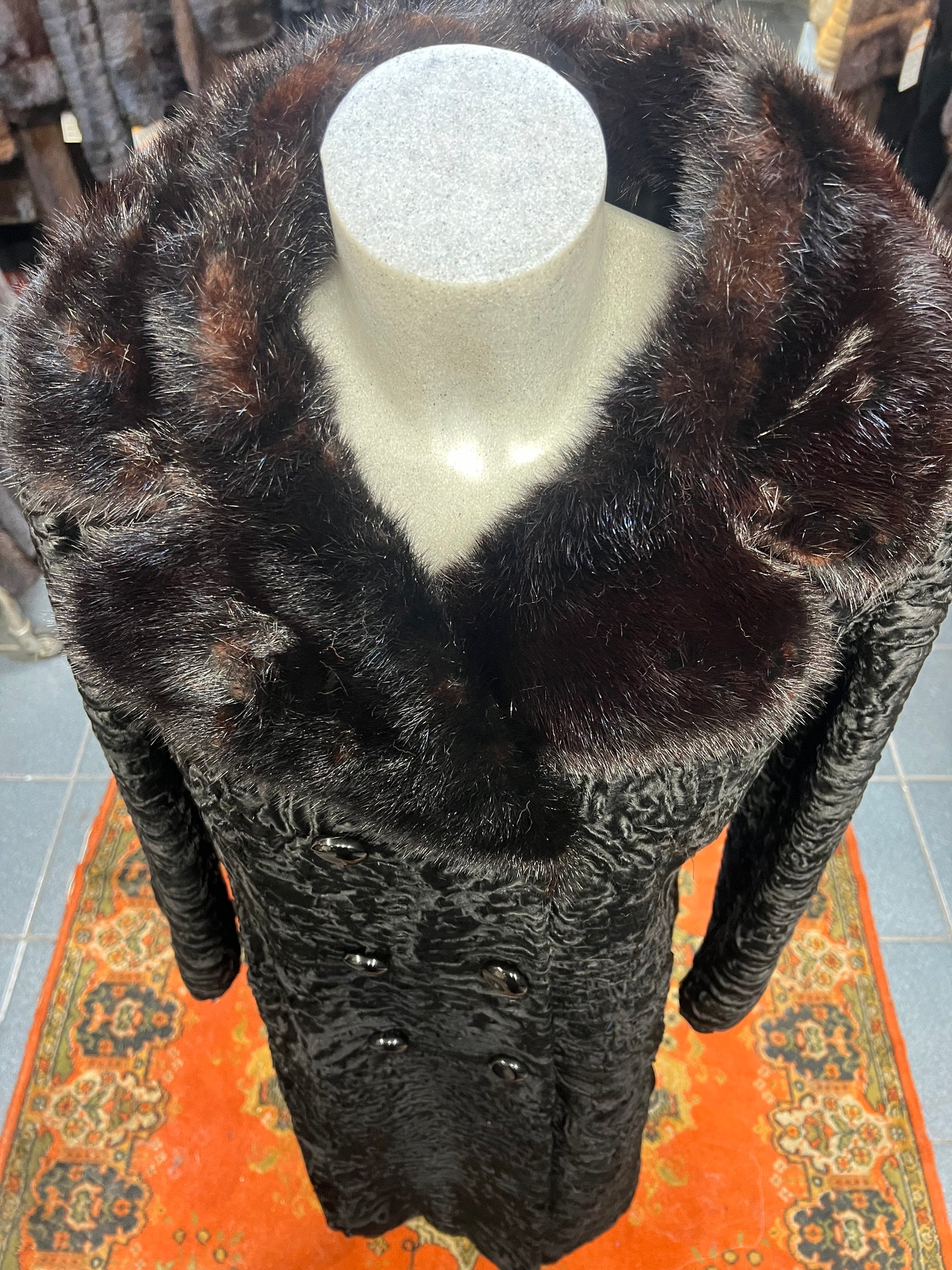 Manteau de fourrure Astrakan(persan)