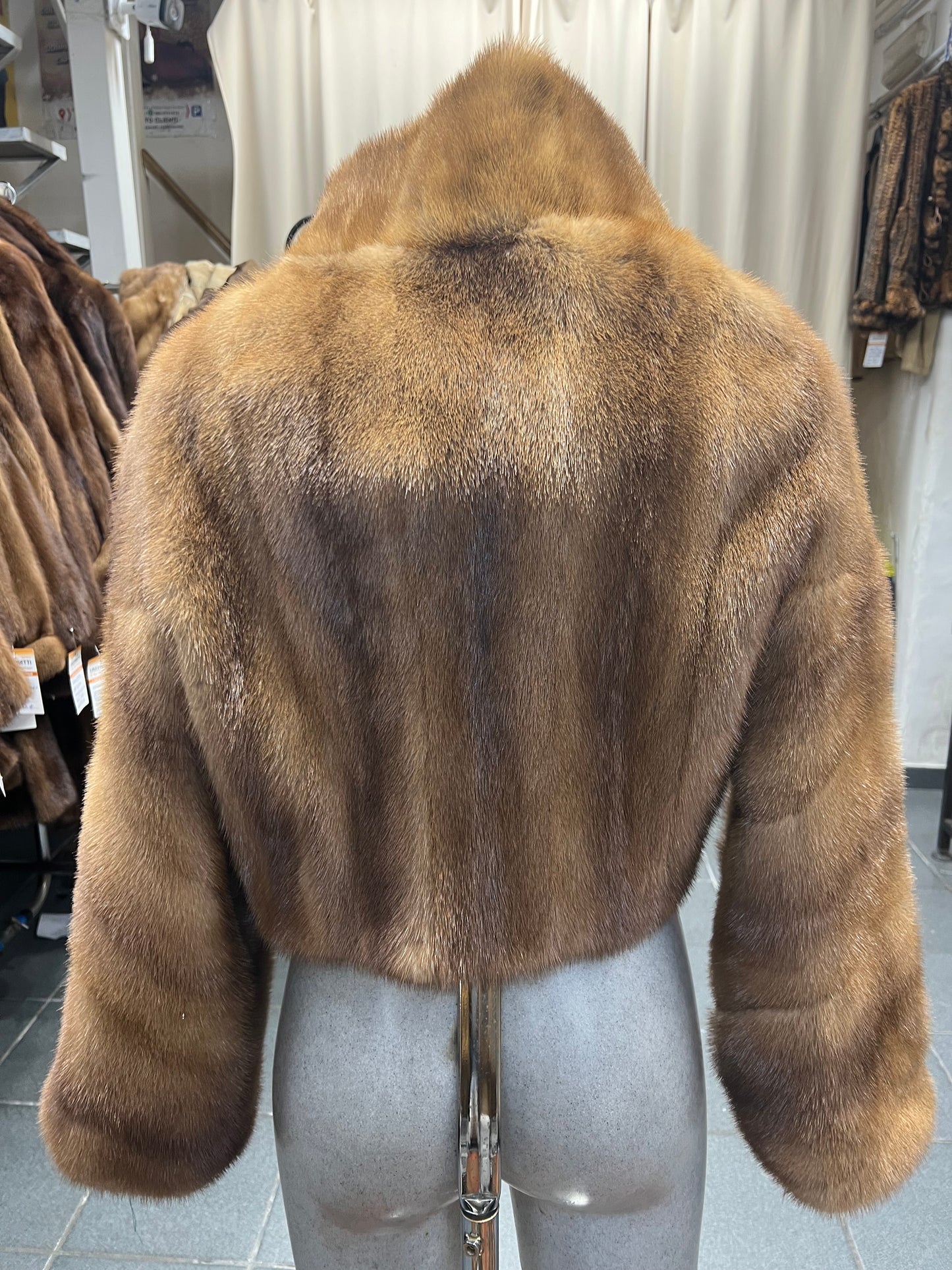 Veste en fourrure de vison collection moderne 2707