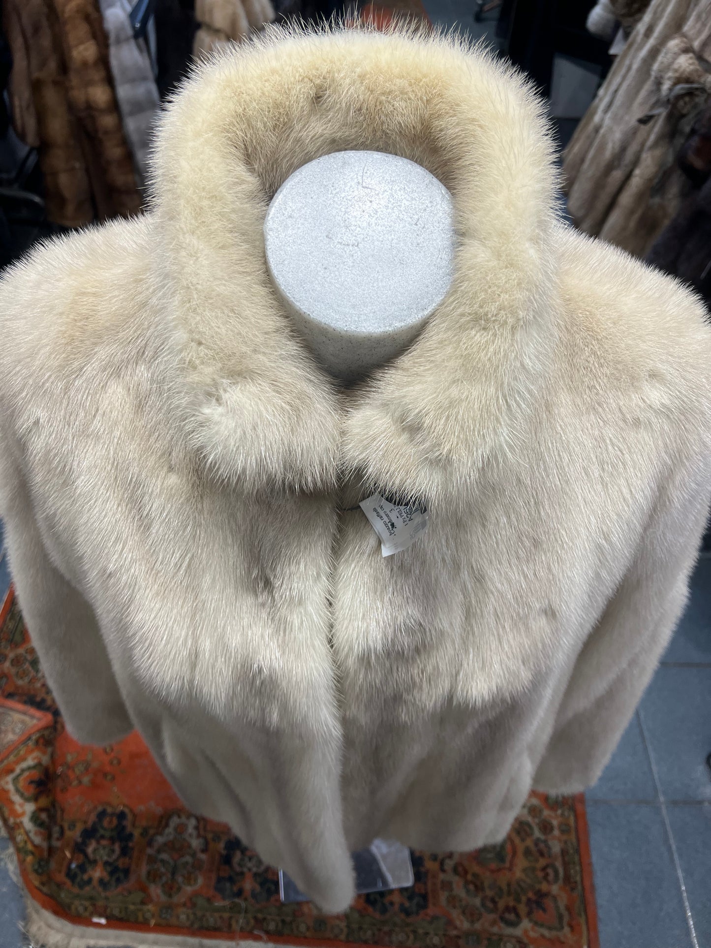 Fourrure de Vison claire 2456