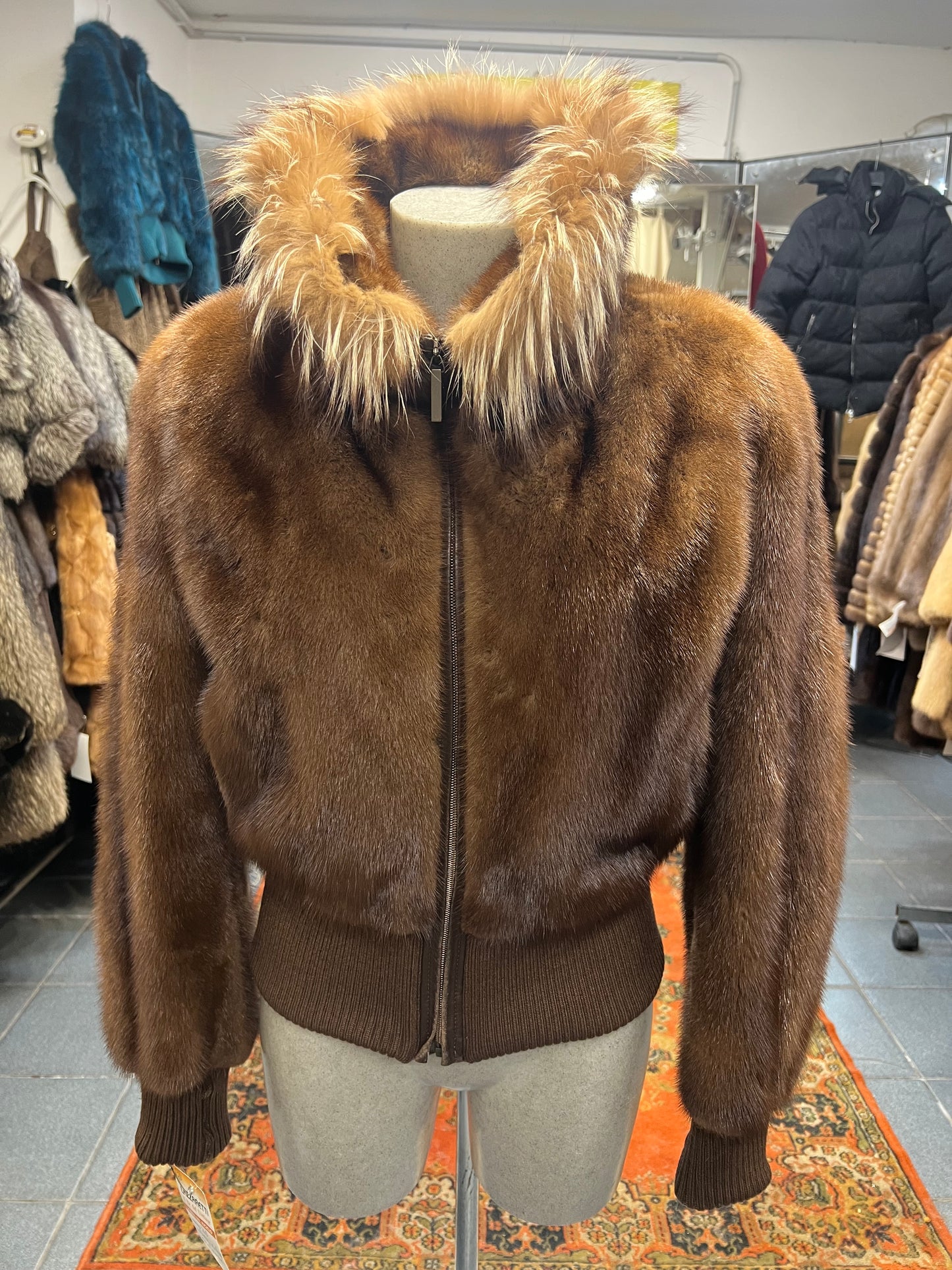 Cape en fourrure de vison