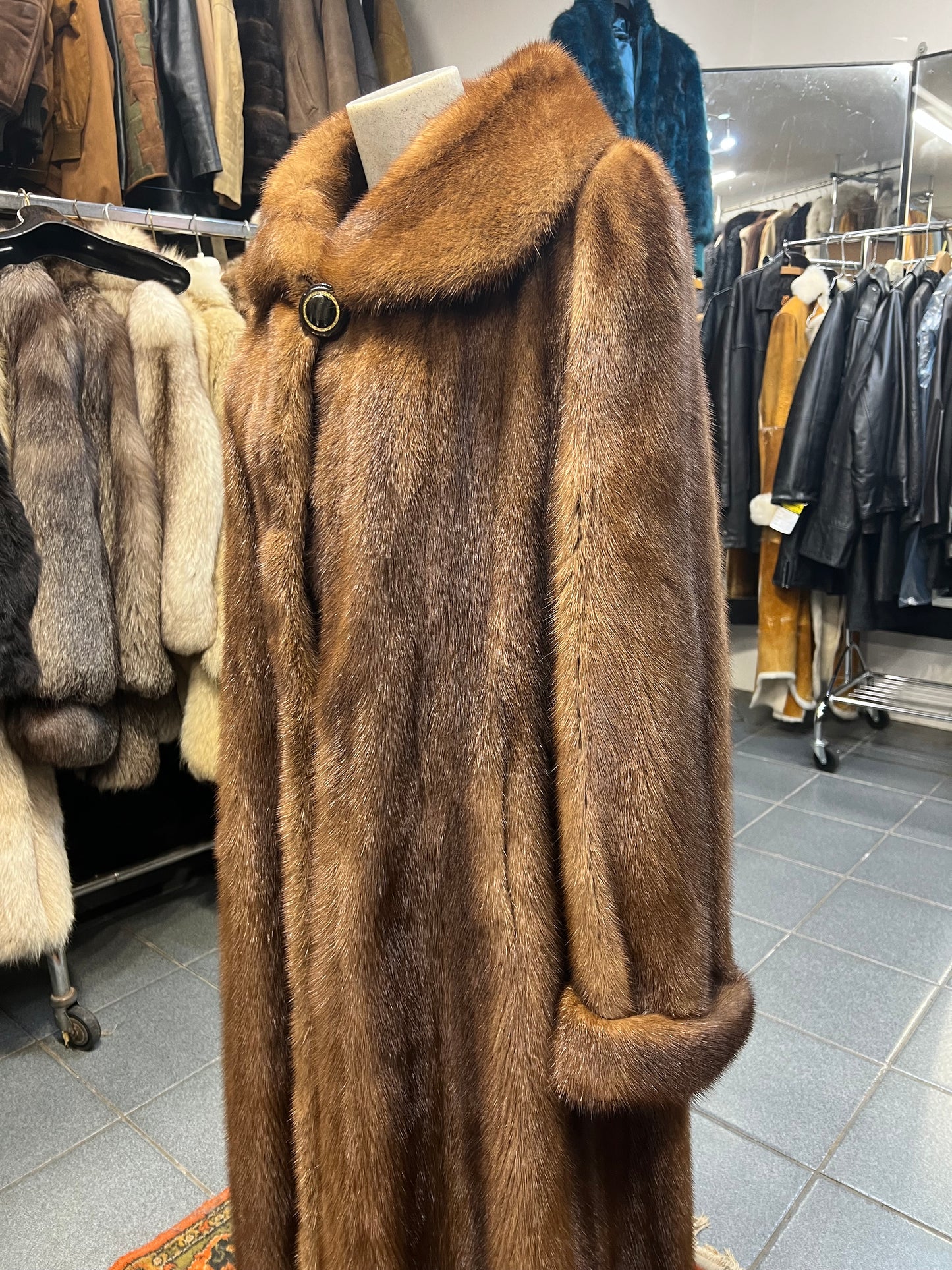 Manteau en fourrure de vison 2702