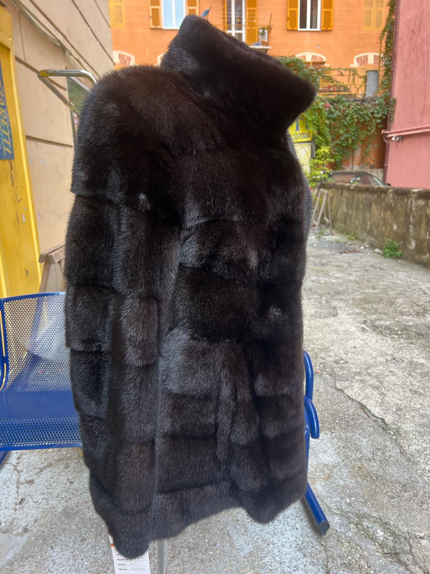 Manteau de vison foncé 2583